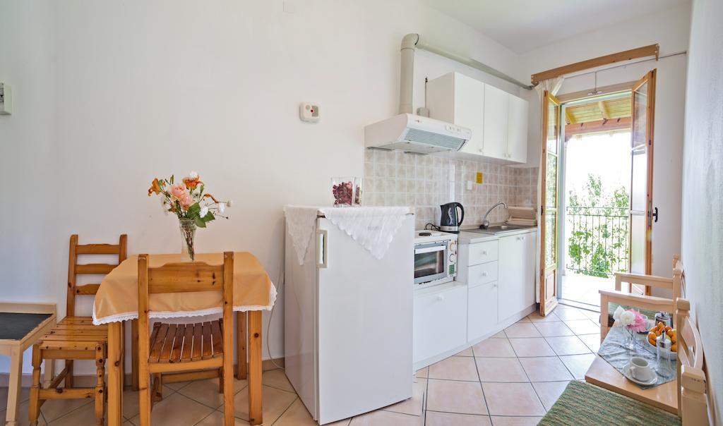 Villa Rebecca Agios Gordios  Phòng bức ảnh